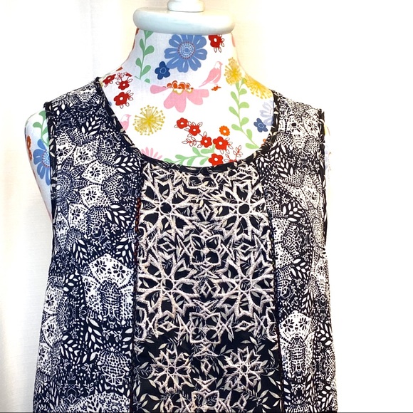 Knox Rose Peplum Tank Blouse - Picture 2 of 6